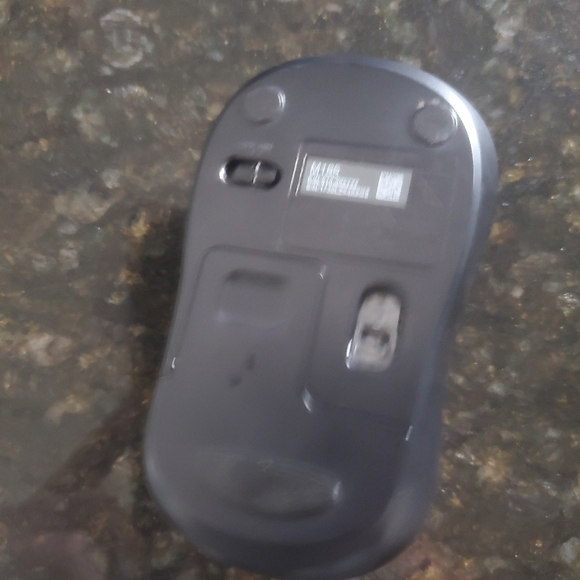 Logitech M185 Wireless Mouse - Picture 2 of 2